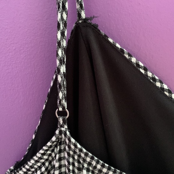 We have a very pretty and comfortable checkered Dress. White and Black design. - Picture 4 of 4